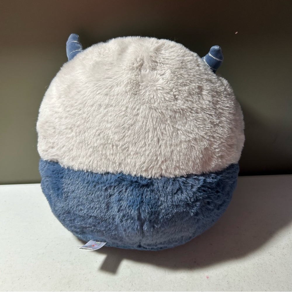 New Squishmallows Horace the Blue & Gray  Yeti 12" Fuzzamallow Plush BNWT. - Picture 3 of 4